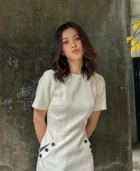 Hoa hậu đẹp nhất Việt Nam được ưu ái đóng loạt phim nghìn tỷ vẫn bị chê “đơ”: Nhan sắc không cứu nổi diễn xuất?- Ảnh 9.