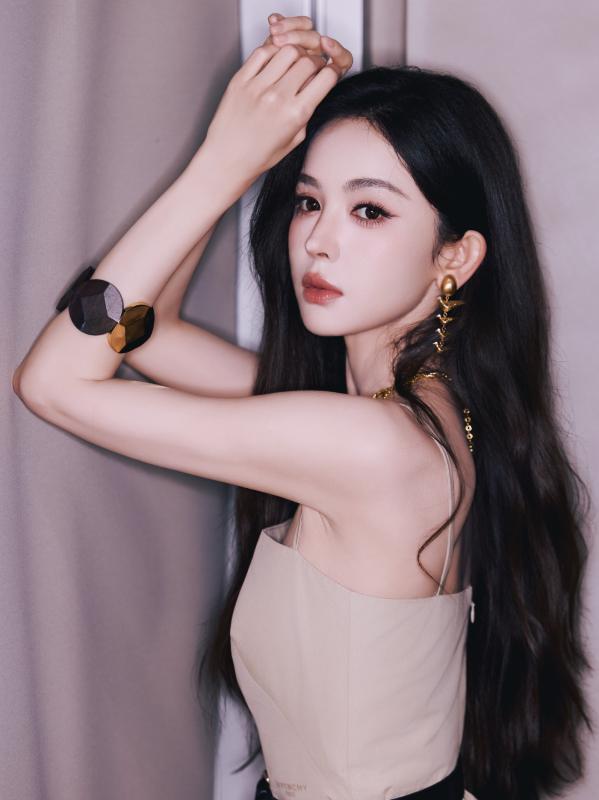 10 mỹ nhân 9x đẹp nhất showbiz Hoa ngữ: Quán quân còn đẹp hơn cả Địch Lệ Nhiệt Ba- Ảnh 10.