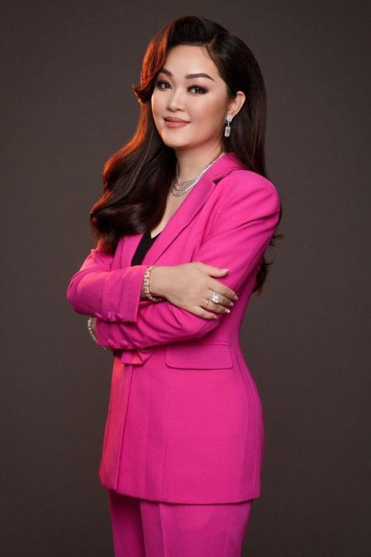 Á hậu Hoàng Thanh Nga vừa bị bắt trong đường dây buôn lậu kim cương xuyên quốc gia là ai?- Ảnh 4.