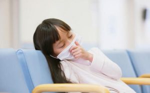 Bé gái suýt chết vì ngoáy mũi, bác sỹ cảnh báo 'vùng tử thần' trên mặt