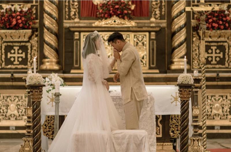 Mỹ nhân Việt cưới Phó TGĐ tập đoàn nghìn tỷ: Đám cưới đẹp như cổ tích, sống trong bạch dinh đắt đỏ- Ảnh 3.