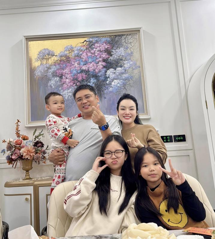 Nữ NSƯT, trưởng khoa thanh nhạc tái hôn với 1 viện trưởng, sở hữu biệt thự 10 phòng ngủ, sống đơn giản- Ảnh 5.