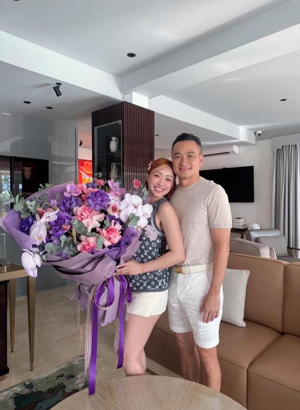 Nữ đại gia nói về chồng là tài tử đình đám: "Để gia đình êm ấm, anh ấy hợp tác diễn 10 phút rồi chạy" - Ảnh 3.