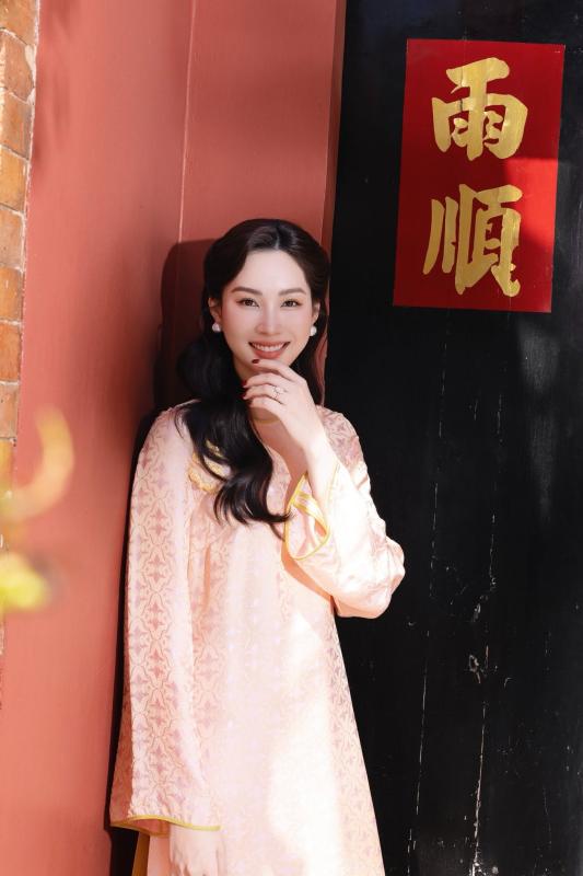 Hoa hậu từng đi làm pha chế: Nay làm mẹ 3 con, chồng là TGĐ tập đoàn hàng chục nghìn tỷ đồng- Ảnh 5.