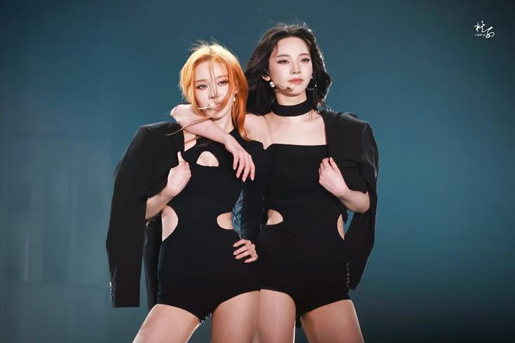6 tổ hợp kỳ quan của showbiz: Chị em BLACKPINK cạnh nhau là hóa thần, cặp kế thừa di sản nhan sắc sẽ còn bùng nổ - Ảnh 9.