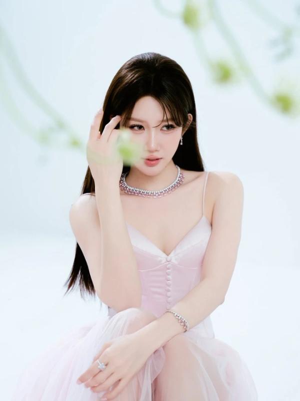 10 nữ diễn viên đẹp nhất Việt Nam: Minh Hằng - Chi Pu out top, hạng 1 hội tụ tất cả tinh hoa trên đời- Ảnh 10.