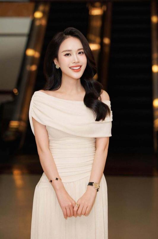 Cuộc sống của "MC xinh nhất nhì VTV" sau 4 năm lấy chồng tiến sĩ- Ảnh 2.