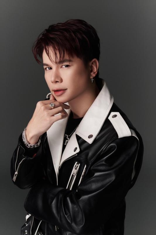 Việt Nam có ca sĩ "cất giọng lên là có hit”, nhạc cả nước thuộc mà vẫn lận đận 10 năm- Ảnh 1.