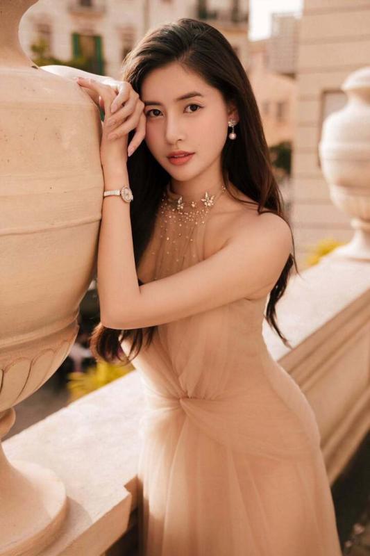 Nhan sắc và học vấn của người đẹp đại diện Việt Nam thi Hoa hậu Trái đất 2026- Ảnh 8.