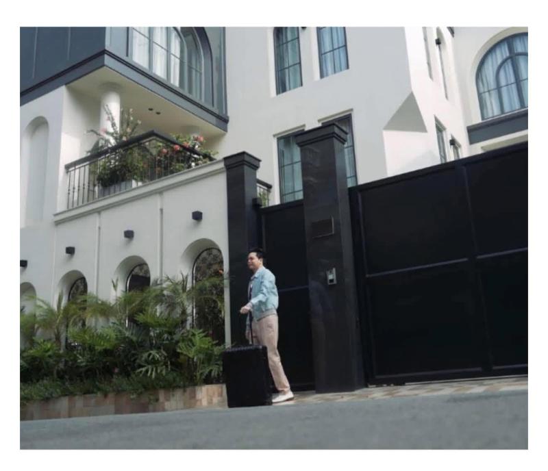 "Trịnh Tổng" của ATVNCG: Lấy áo 24 triệu lau kính, ngủ giường xếp vì lý do khó ai ngờ, đính chính không giàu chẳng ai thèm tin- Ảnh 1.