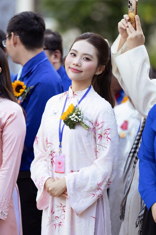 Ca sĩ Việt được tuyên dương Thanh niên Tiên tiến: Làm show miễn phí cho cả nghìn người, 2 lần diễn Đại lễ A50 - A80- Ảnh 1.