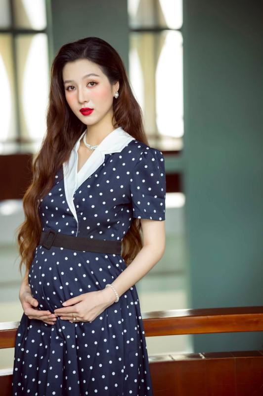 Vợ kém 17 tuổi của Hồ Quang Hiếu mang thai lần 2- Ảnh 3.
