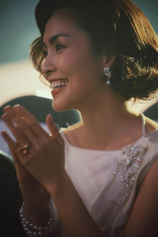 3 mỹ nhân từng đóng vai Nam Phương Hoàng hậu: Người được khen thần thái, người thu hút với hàng trăm triệu lượt xem- Ảnh 1.