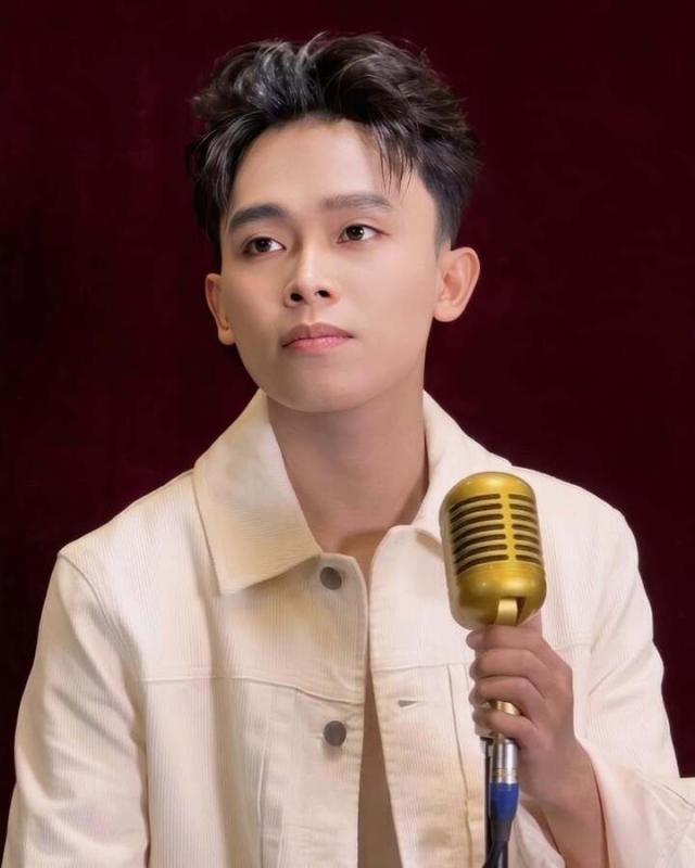 Cậu bé hát đám cưới từng gây sốt truyền hình, giờ đắt show, có nhà riêng tuổi 23- Ảnh 3.