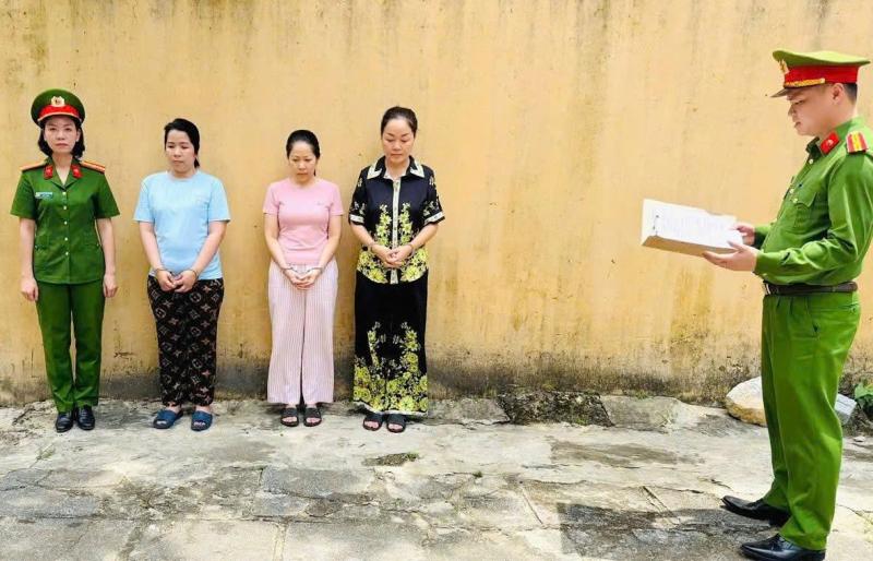 Á hậu Hoàng Thanh Nga vừa bị bắt trong đường dây buôn lậu kim cương xuyên quốc gia là ai?- Ảnh 1.