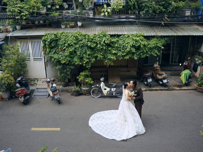 NS Việt Hương và chồng Hoài Phương kỷ niệm 20 năm ngày cưới- Ảnh 2.