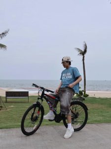 1 Anh Trai Say Hi đăng ảnh du lịch ai dè lộ chuyện hẹn hò gái xinh ở resort