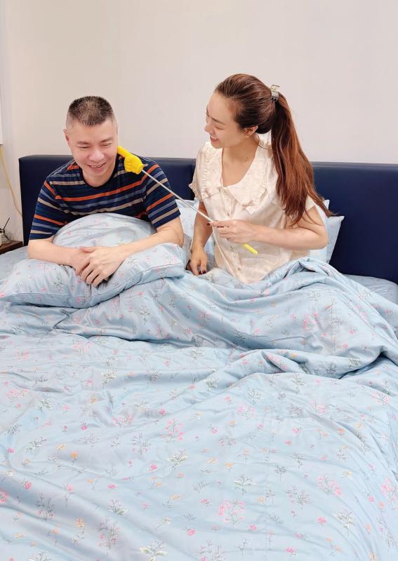 Vợ NSND Công Lý lên tiếng thông tin chán chồng, ly hôn- Ảnh 2.