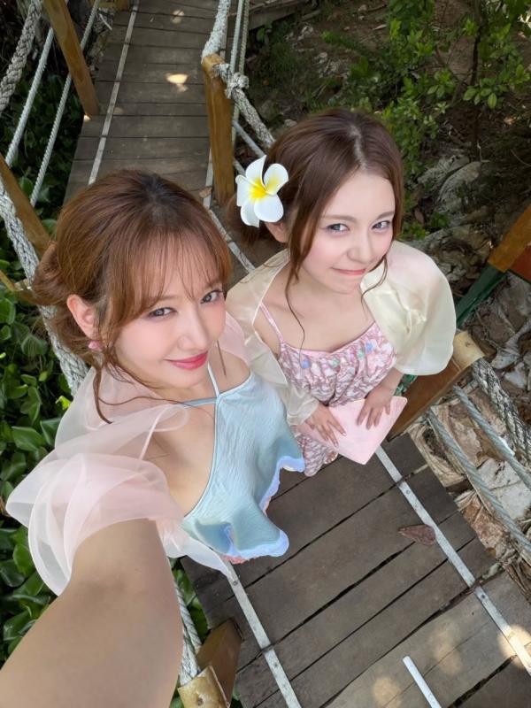 Vợ của ngôi sao nghìn tỷ Vbiz "náo loạn" miền Tây, lộ nhan sắc thật qua camera thường hút 1 triệu người xem!- Ảnh 4.