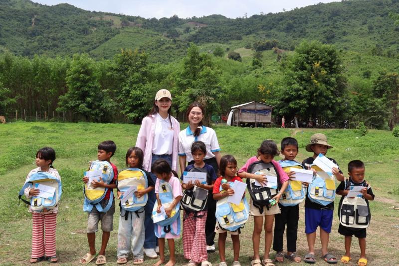 Hoa hậu quê miền Trung đăng quang năm 18 tuổi, nói chuyện còn vụng về nhưng có một điểm không thể chê- Ảnh 2.