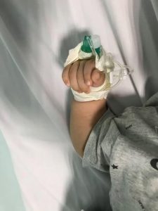 Mẹ bỉm chia sẻ chuyện 8 tháng ròng rã chăm con ở Viện Nhi vì "mẹo" hút sữa được rất nhiều mẹ làm theo