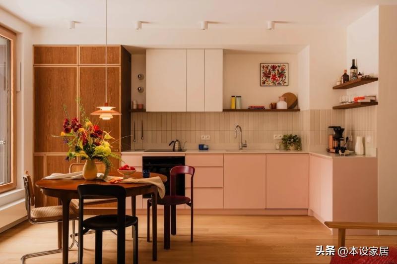 Người phụ nữ 62 tuổi bán nhà ở trung tâm thành phố, chuyển về căn hộ 56m² sau nghỉ hưu: Không rộng nhưng mỗi góc đều khiến nhiều người muốn sống chậm lại- Ảnh 9.