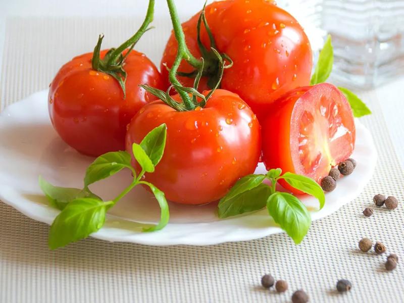 Ăn cà chua mỗi ngày suốt 1 năm, người đàn ông 48 tuổi nhận "tin vui" - Ảnh 2.