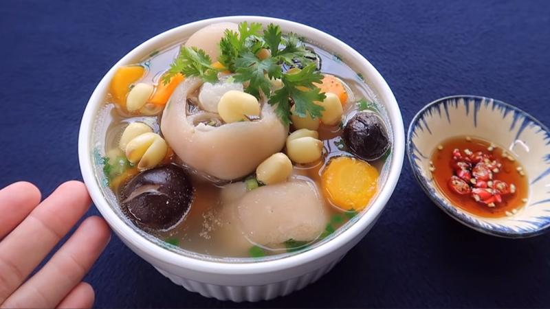 Bác sĩ dặn: Đừng bồi bổ vô tội vạ vào mùa hè, nhất định phải ăn "3 đắng, 3 đỏ" nếu muốn giải nhiệt, phòng bệnh- Ảnh 2.