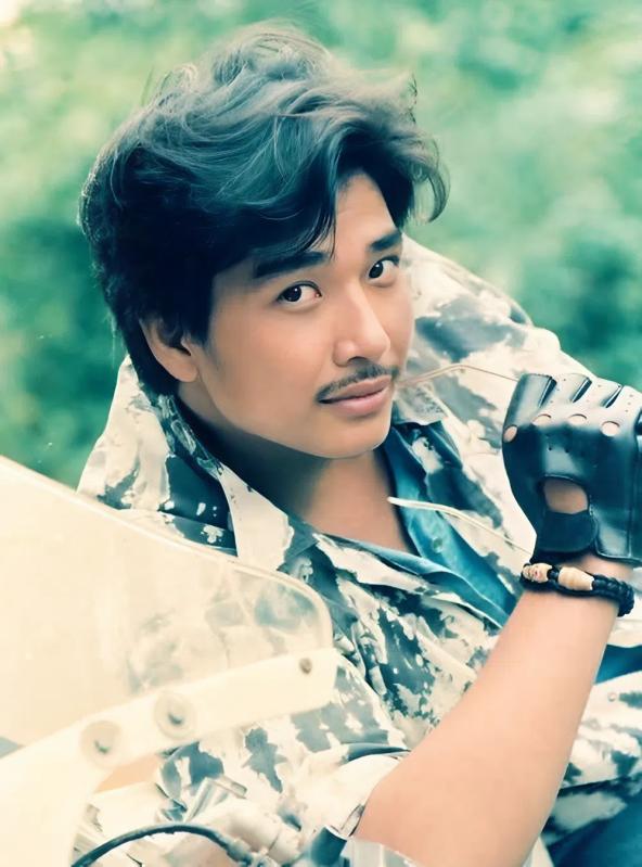 Chồng lừng lẫy một thời của NSND Hồng Vân sống ra sao sau khi "hết duyên" showbiz?- Ảnh 2.
