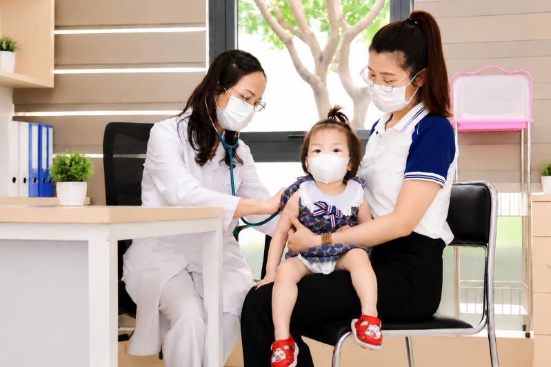 1 loại virus đang tăng nhanh, bể bơi công cộng nguy cơ lây nhiễm: Bác sĩ cảnh báo dấu hiệu trẻ mắc bệnh, phụ huynh đừng chủ quan - Ảnh 4.