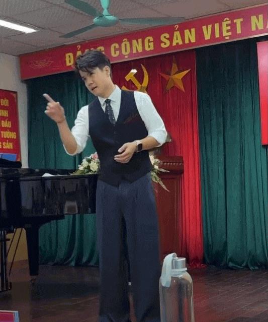Ca sĩ nổi tiếng 37 tuổi vẫn phải đi thi học kỳ, cất giọng là thấy rõ đẳng cấp- Ảnh 2.