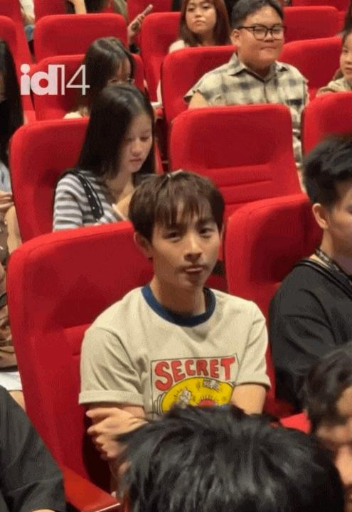 "Đột nhập" hậu trường concert duy mỹ của GREY D: Trấn Thành khen “quá xịn”, hoàng tử nhạc số cũng mê mẩn MCK - Ảnh 9.
