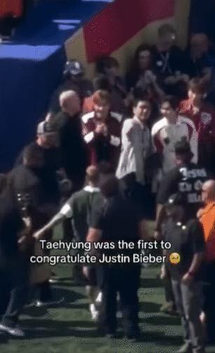 BTS - Justin Bieber chen chúc trên sân khấu World Cup, Jung Kook kiến tạo khung hình mê người thỏa lòng fanboy- Ảnh 4.