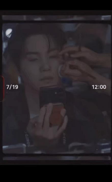 24 giờ căng như dây đàn, đi nửa vòng Trái đất từ Paris đến World Cup không nghỉ 1 giây của BTS- Ảnh 6.