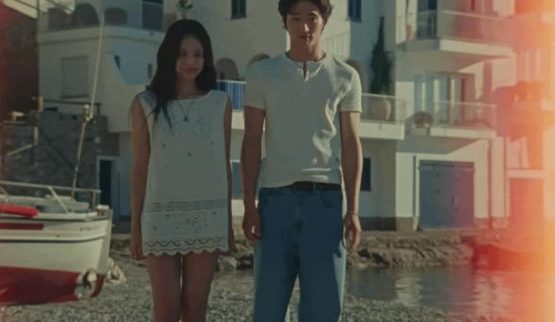 Jennie công khai môi kề môi trai lạ, thân mật như người yêu nhưng không có danh phận- Ảnh 1.
