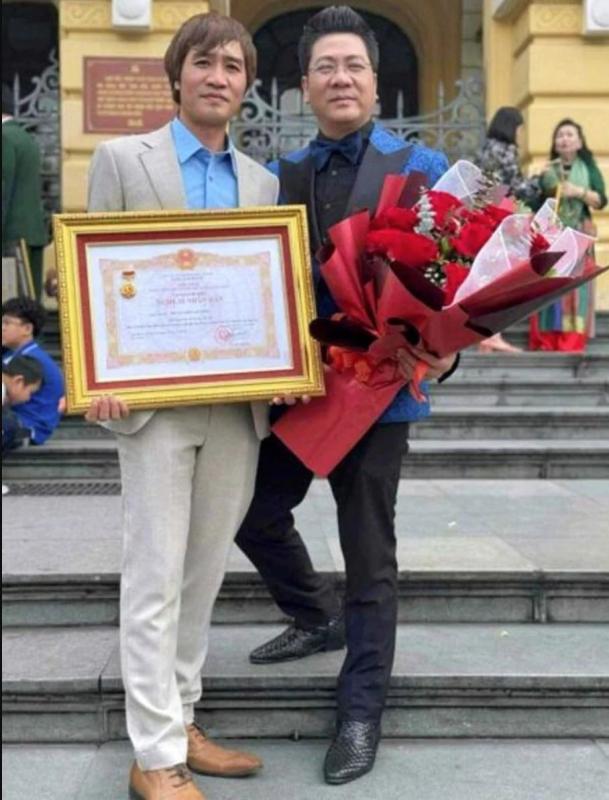 Ca sĩ Việt vừa được bổ nhiệm làm Giám đốc Nhạc viện: Thắng giải quốc tế danh giá, gia đình vợ chồng đều là NSND- Ảnh 5.