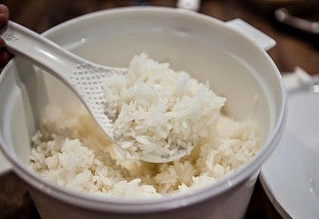 Ăn bát cơm để tủ lạnh vài ngày, người đàn ông 50 tuổi suy gan, suy thận: Chuyên gia chỉ ra sai lầm nhiều gia đình Việt mắc phải- Ảnh 3.
