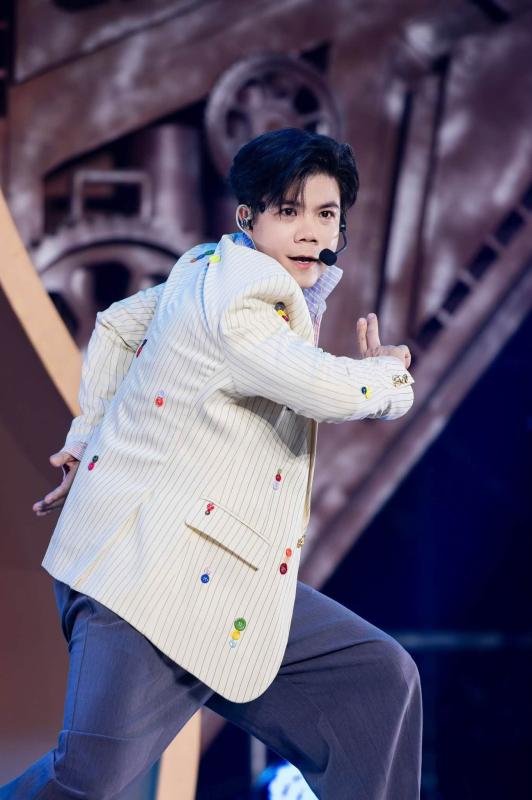 Ca sĩ nổi tiếng 37 tuổi vẫn phải đi thi học kỳ, cất giọng là thấy rõ đẳng cấp- Ảnh 6.