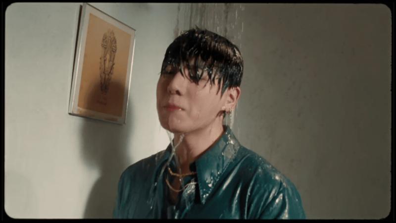 BTS không bình thường - Ảnh 1.