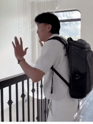 Căn nhà 10 phòng ở quê của nam diễn viên Việt xây báo hiếu bố mẹ - Ảnh 2.