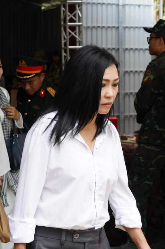 NSND Thanh Thuý, Đức Phúc và nghệ sĩ Việt xúc động tại lễ viếng liệt sĩ tại Công viên Lê Thị Riêng- Ảnh 5.
