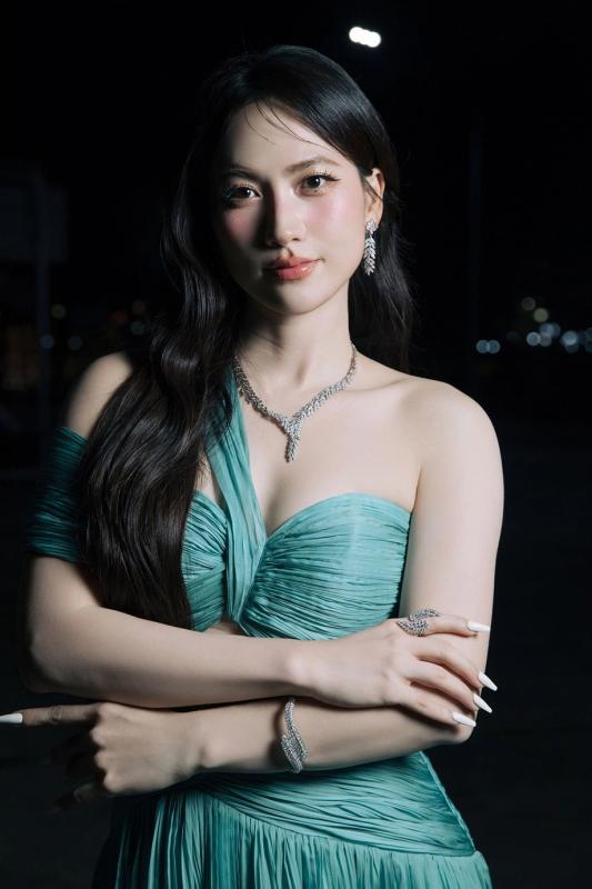 Bộ phim là ngoại lệ của Việt Nam: Lời thoại viral quốc tế, dàn cast đổi đời thành sao hạng A- Ảnh 6.