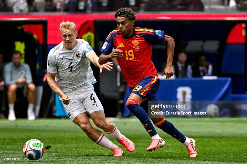 Em trai 3 tuổi của Lamine Yamal gây sốt World Cup, màn ăn mừng đáng yêu khiến ai xem cũng phải mỉm cười- Ảnh 1.