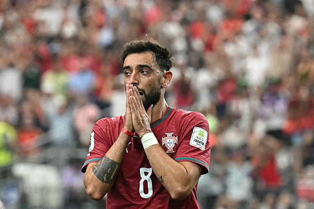 Bruno Fernandes ôm đầu tuyệt vọng: "Thất bại là không thể chấp nhận được"- Ảnh 1.