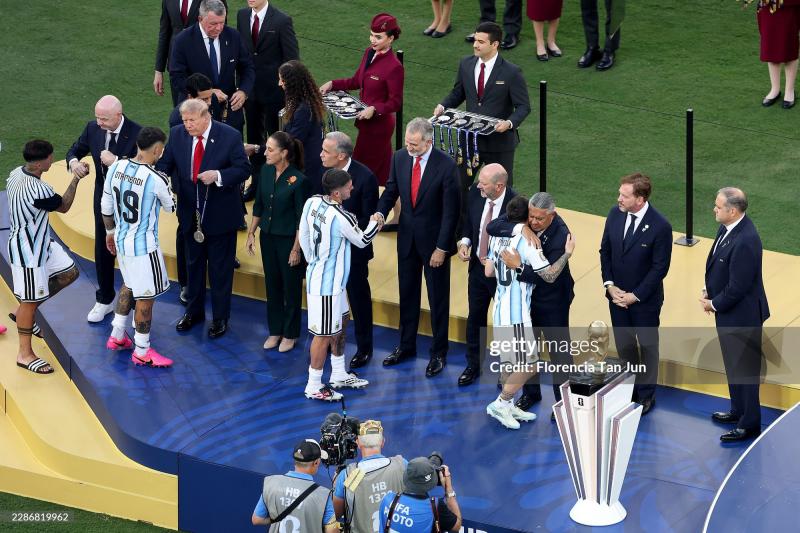 Tổng thống Argentina tuyên bố nghỉ lễ toàn quốc để đón đội tuyển trở về dù không vô địch World Cup 2026- Ảnh 2.