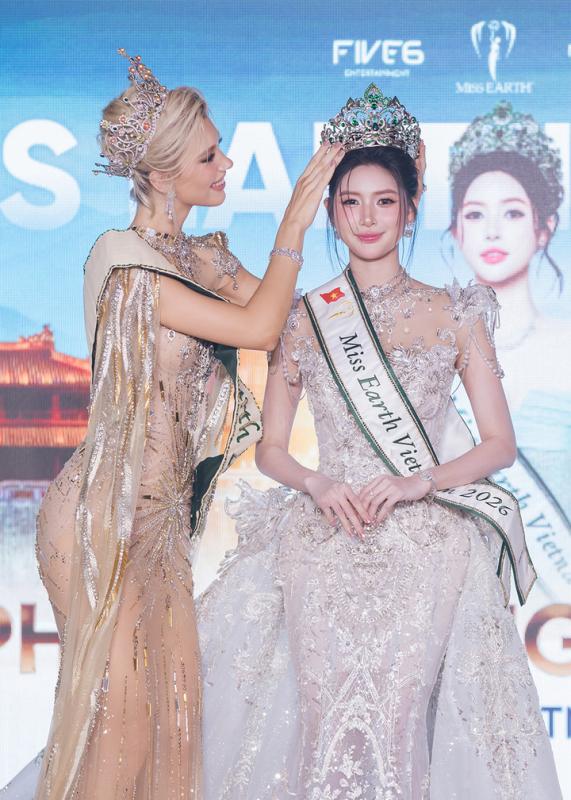 Nhan sắc và học vấn của người đẹp đại diện Việt Nam thi Hoa hậu Trái đất 2026- Ảnh 1.