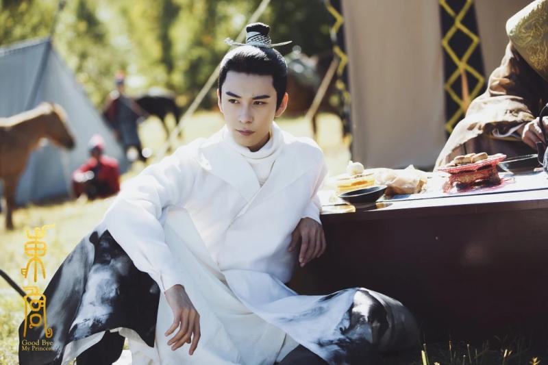 Không ai cứu nổi thái tử đẹp nhất showbiz: 2 tháng có 3 phim đều flop, hào quang lụi tàn quá nhanh- Ảnh 1.