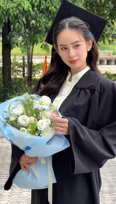 Mỹ nhân sinh năm 2002 thông báo tốt nghiệp đại học sau nửa năm làm dâu nhà cựu Chủ tịch tập đoàn- Ảnh 1.