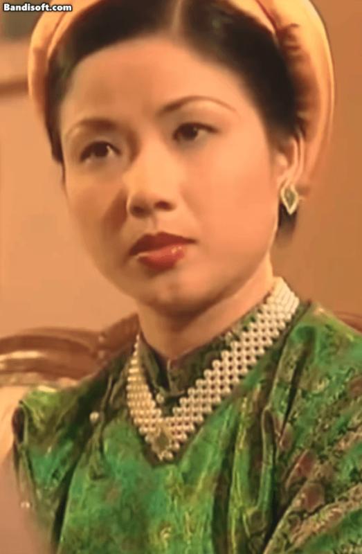 Mỹ nhân Việt đẹp đến mức ai không biết còn tưởng Hoàng hậu thật: Visual xé sử bước ra, diễn chuẩn hơn sách giáo khoa- Ảnh 1.