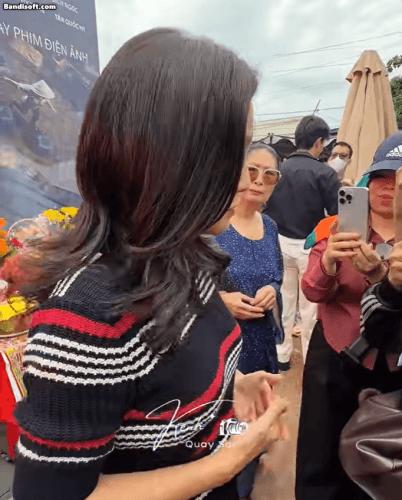 U70 trẻ đẹp cỡ này cả Việt Nam hiếm như nước giữa sa mạc: Đồng nghiệp cũng ngỡ ngàng, vừa ngắm vừa ước- Ảnh 2.